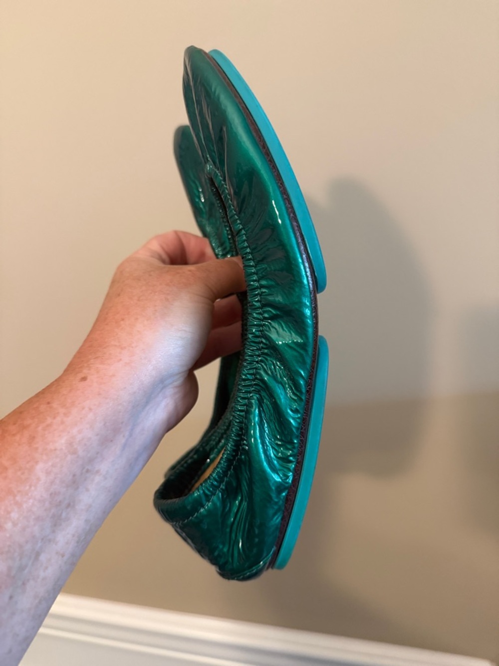 Tieks Emerald Green Metallic Ballet Flats, Size 8. - Picture 13 of 16